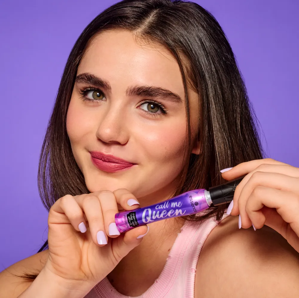 call me Queen dramatic false lash effect mascara