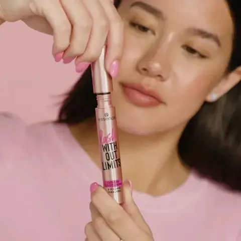 essence lash without limits extreme lengthening and volume mascara