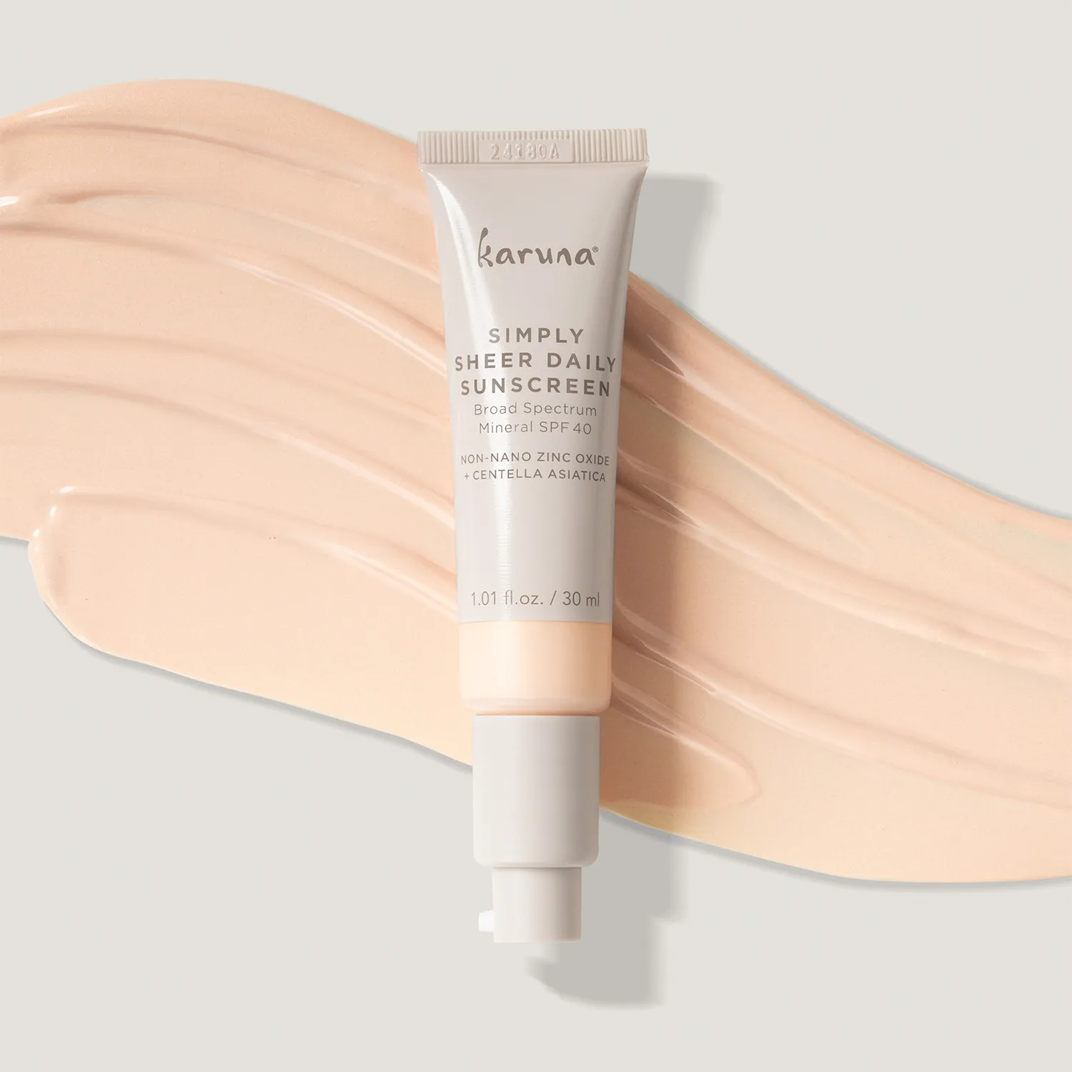 Simply Sheer Daily Sunscreen SPF 40 - Glow Booster