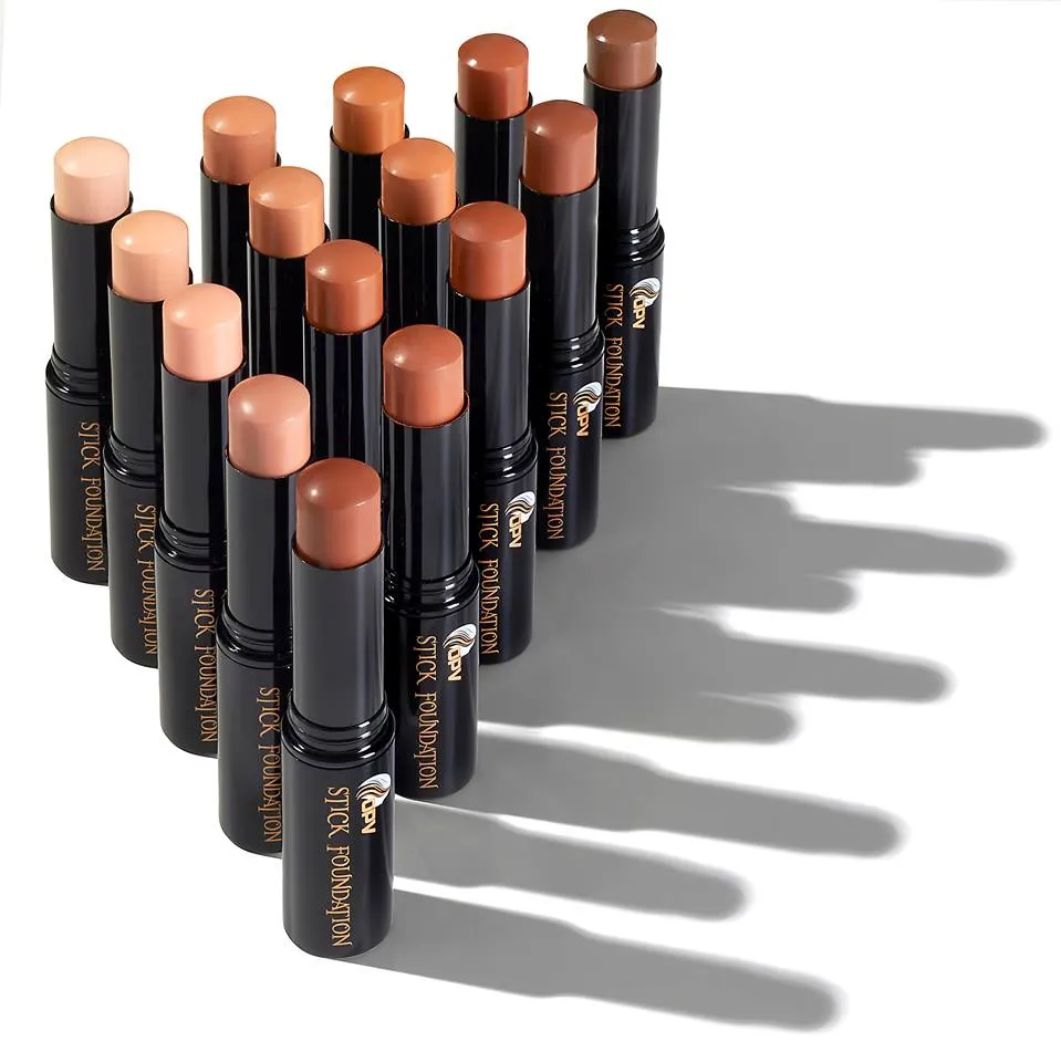 Stick Foundation in Cool Tan