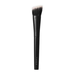 THREE Foundation Brush